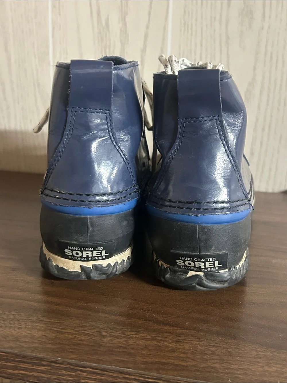 Sorel Out 'N About Rain Boots in the Nocturnal Blue/Black colorway Size 9